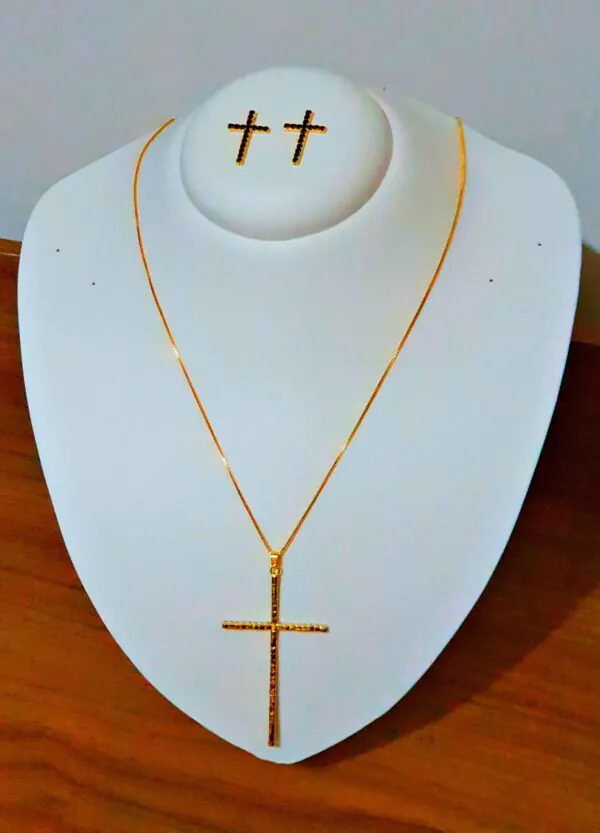 Conjunto Colar e Brincos Folheados a Ouro